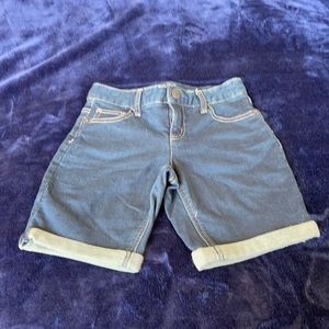 Justice 5 pocket blue Jean shorts.
